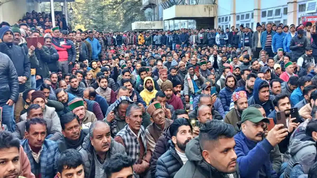 HPSEB Employees Protest Shimla