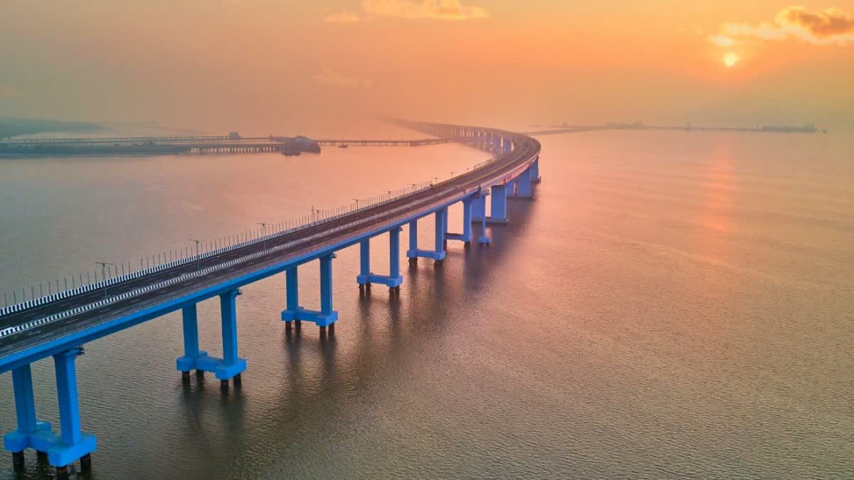 पीएम मोदी भारत के सबसे लंबे समुद्री पुल अटल सेतु का करेंगे उद्घाटन, pm-modi -to-visit-maharashtra-inaugurate-indias-longest-sea-bridge-atal-setu