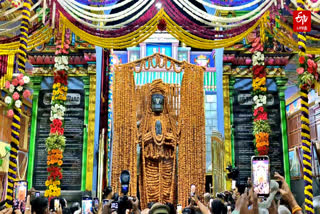ஒரு லட்சத்து எட்டு வடைமாலையில் காட்சியளிக்கும் நாமக்கல் ஆஞ்சநேயர்