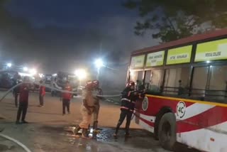 sabarimala  Bus Caught Fire  ബസിന് തീപിടിത്തം  കെ എസ് ആർ ടി സി