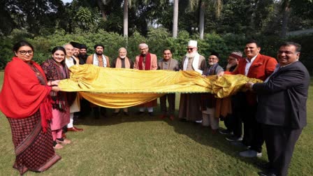 PM Modi presented a chadar for Ajmer Sharif