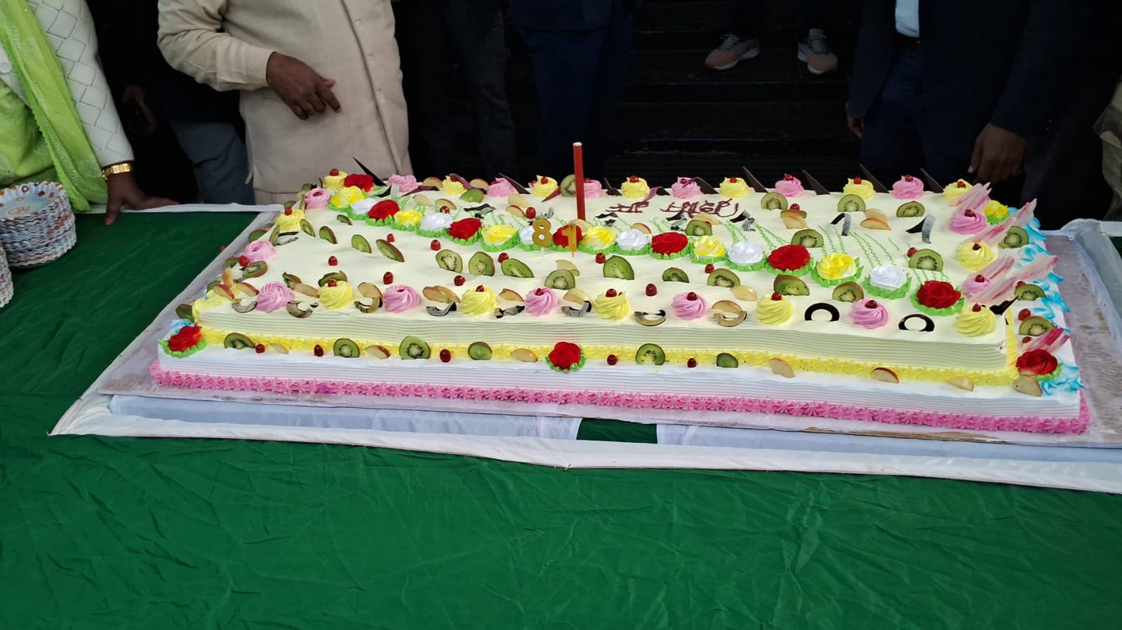 CM Hemant Soren celebrated his father Shibu Soren birthday in Ranchi