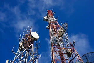 Telecom licence fee collection rises 8.23 pc to Rs 5,326 cr in Sep 2023 qtr