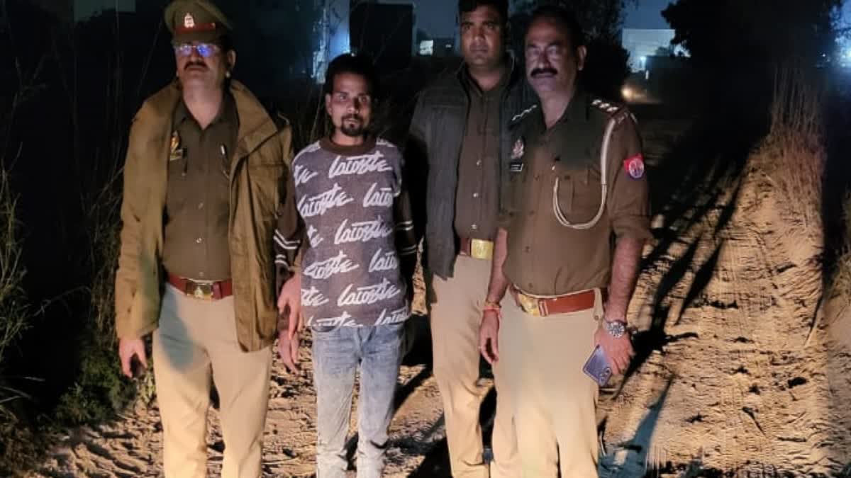 नोएडा पुलिस की बदमाशों से मुठभेड़