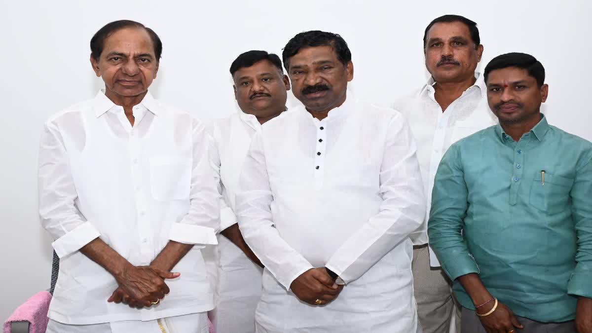 KCR Comments On MLAs Who Changed Parties