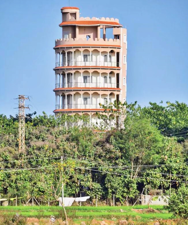 Leaning Tower of Pisa in Sircilla