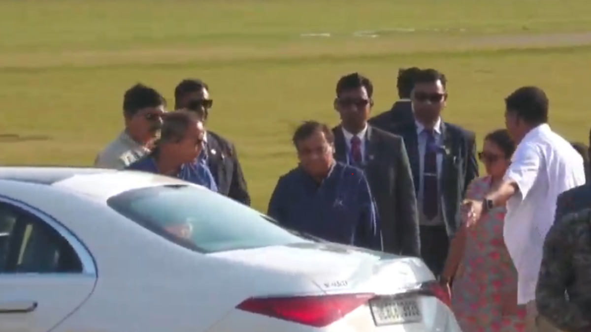 Mukesh Ambani reached Maha Kumbh