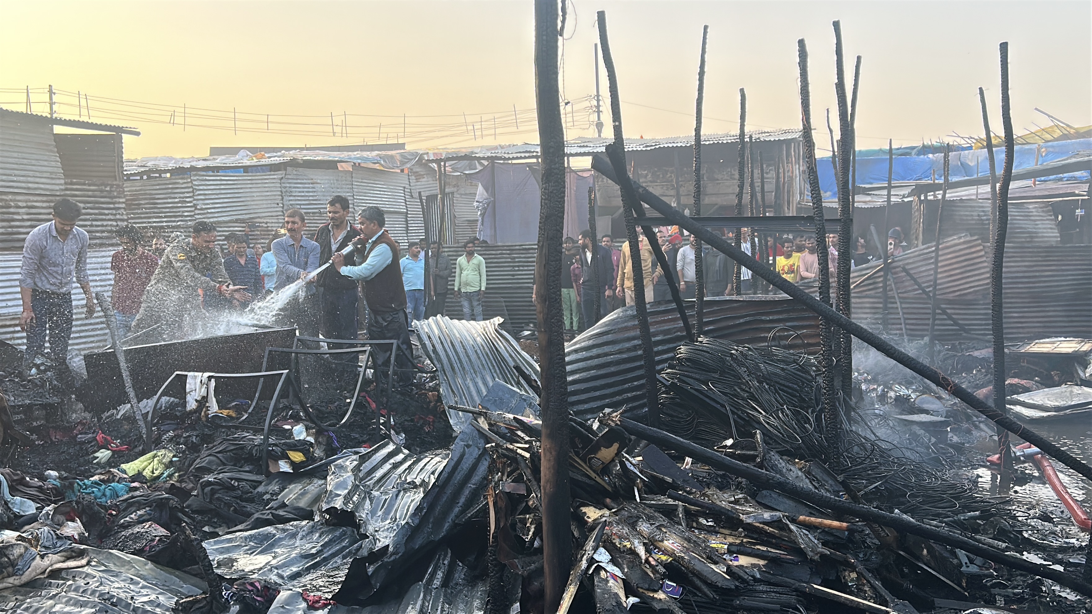 GWALIOR 9 SHOPS CAUGHT FIRE