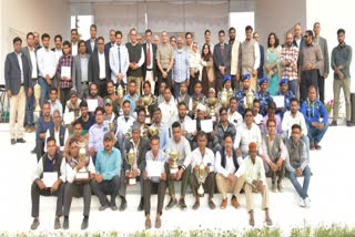 Annual flower show concludes with distribution of prizes at AMU