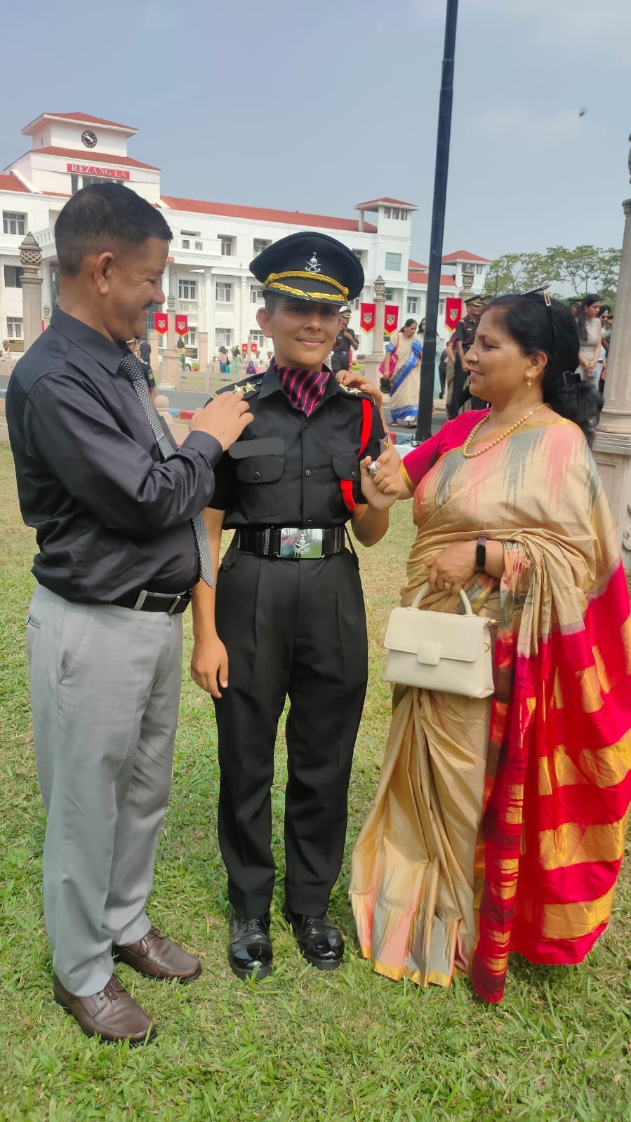 Nancy Thapliyal becomes lieutenant in army