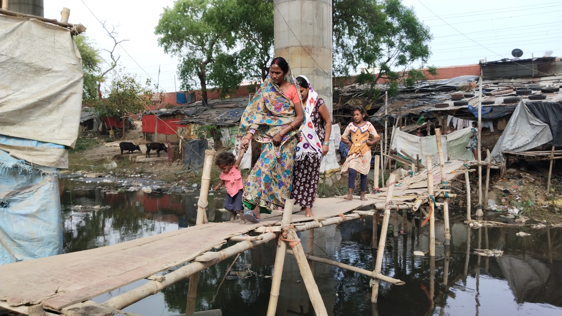 हर वक्त रहता है हादसे का डर