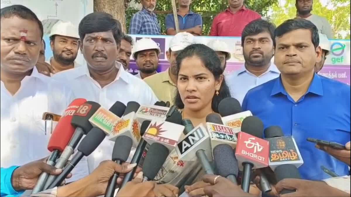 மேயர் பிரியா