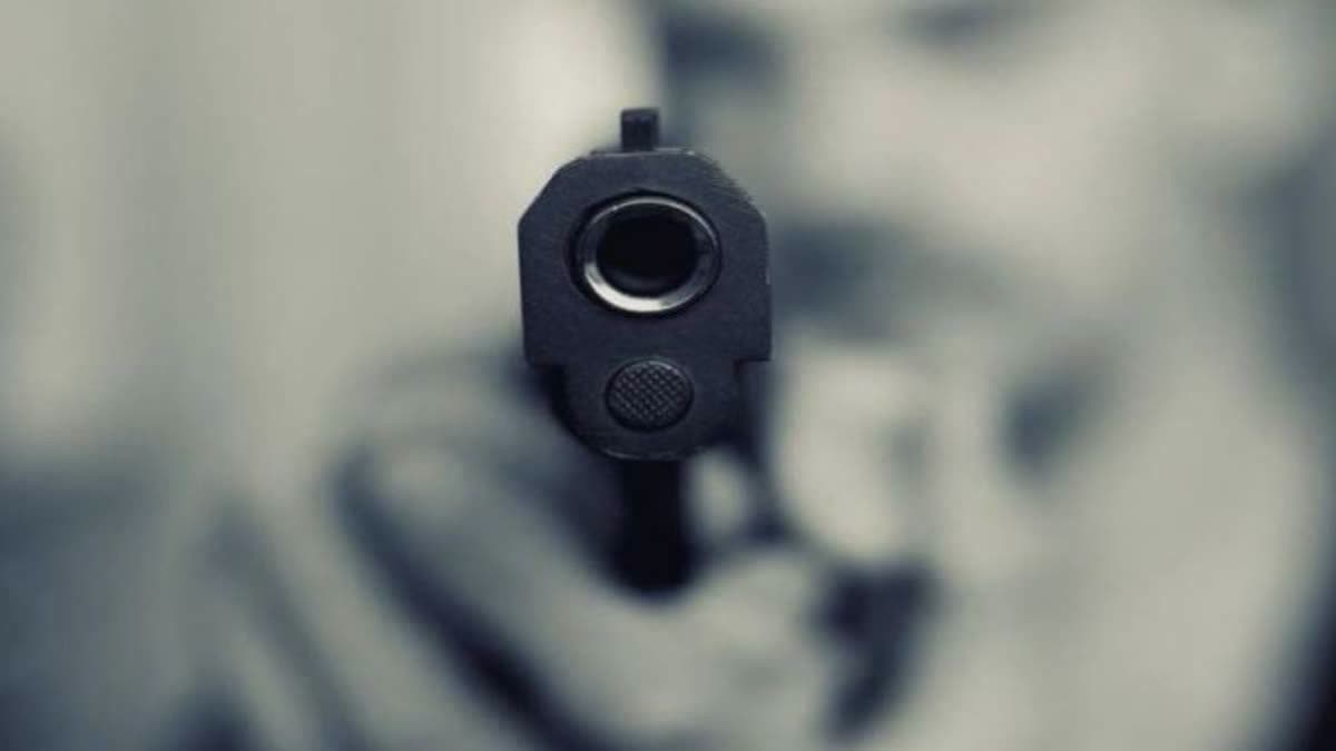 SHOOTOUT MURDER IN DELHI  SHOT DEAD  PASCHIM VIHAR FIRING CASE  DELHI CRIMES