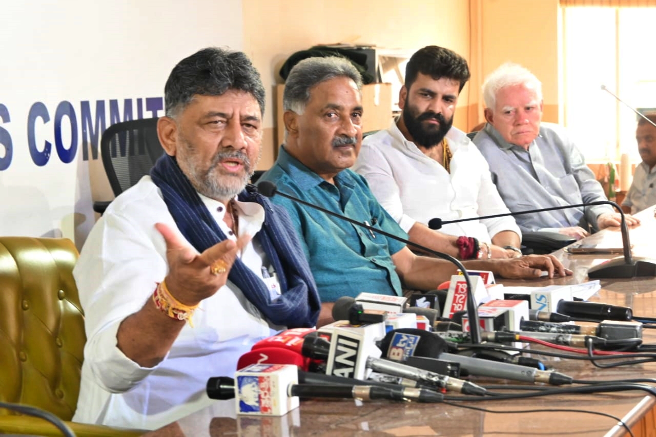 BENGALURU BJP ಬಿಜೆಪಿಯ ದ್ವಂದ್ವ ನಿಲುವು DK SHIVAKUMAR