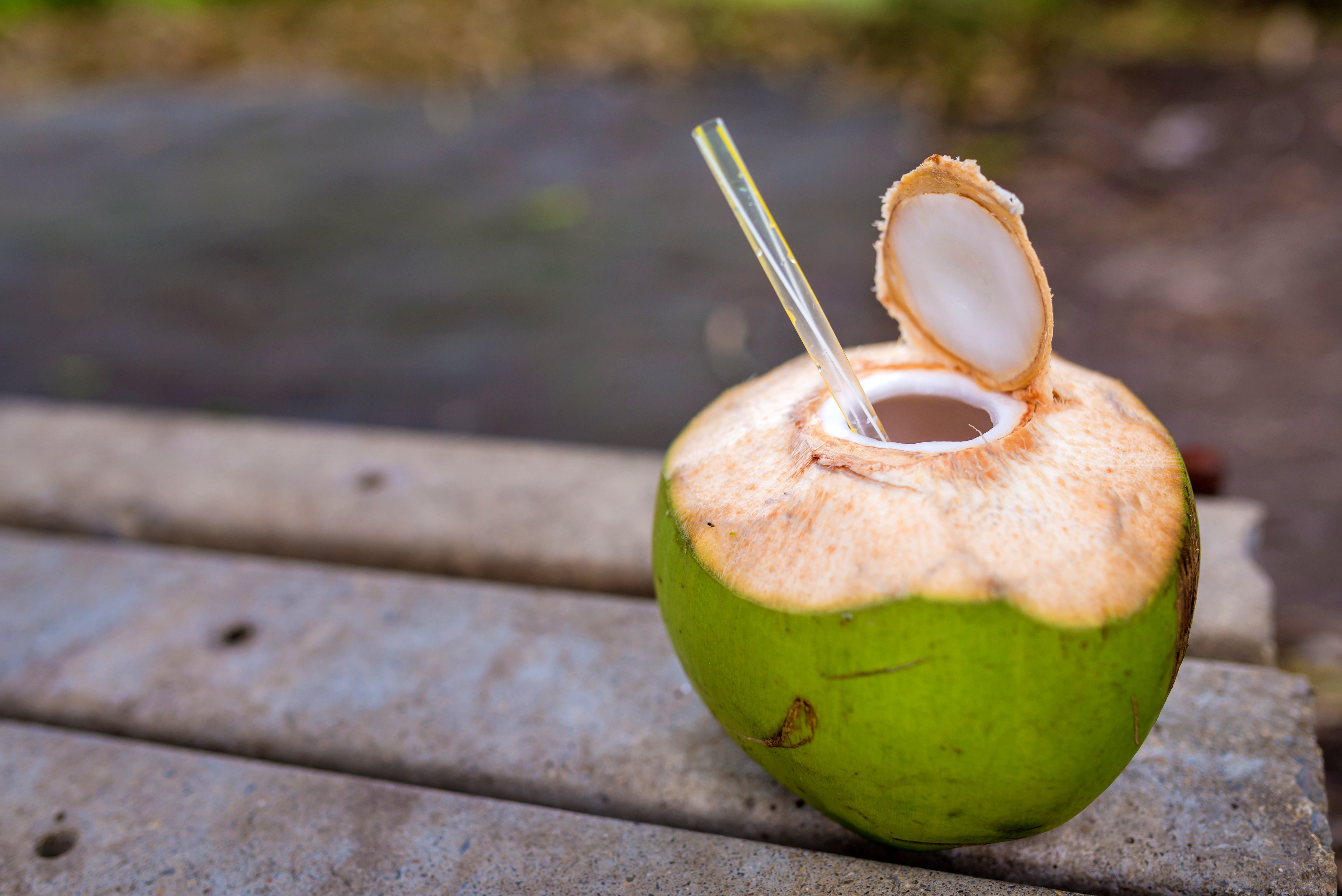 How to Identify Water Rich Coconut