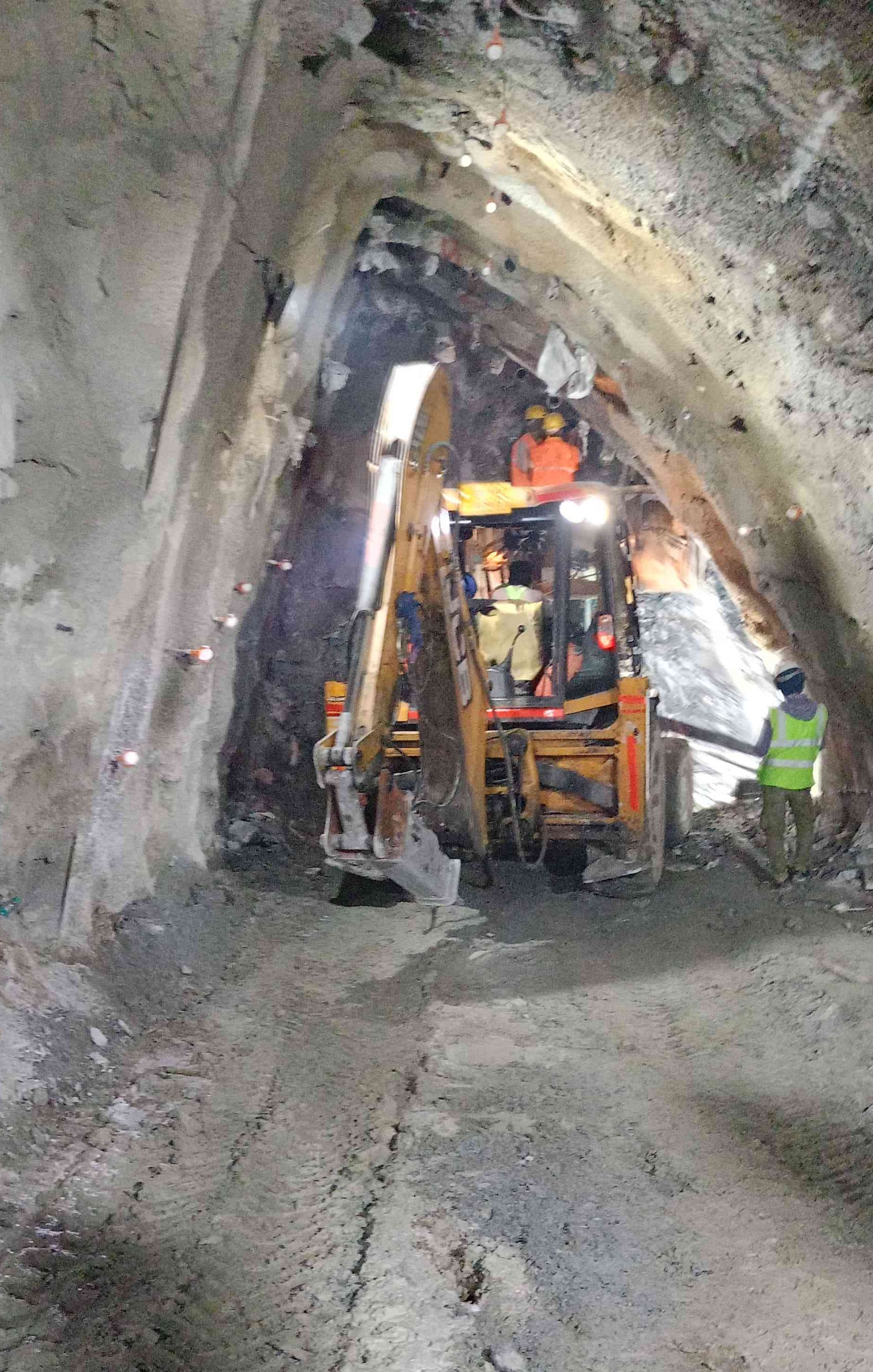 UTTARKASHI SILKYARA TUNNELUTTARKASHI SILKYARA TUNNEL