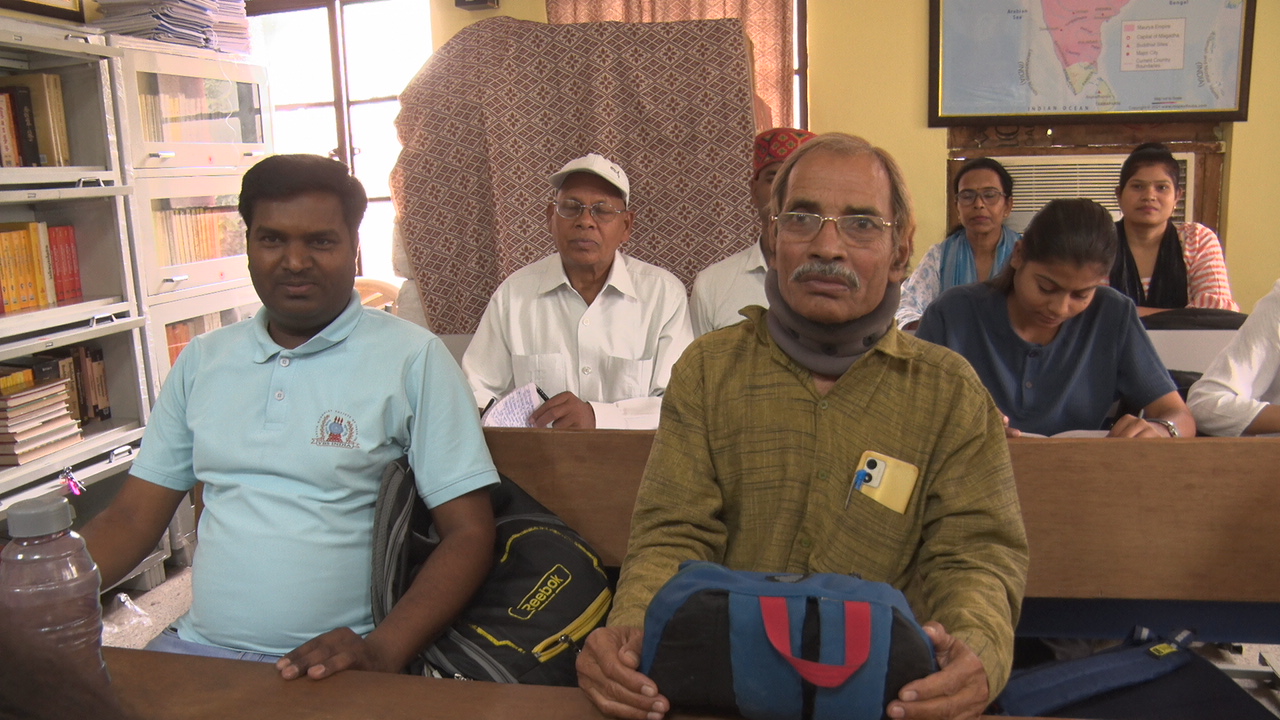 elders-showing-interest-in-learning-pali-language-taking-admission-in-ma-pali-to-learn-vipassana-and-buddha-ideology