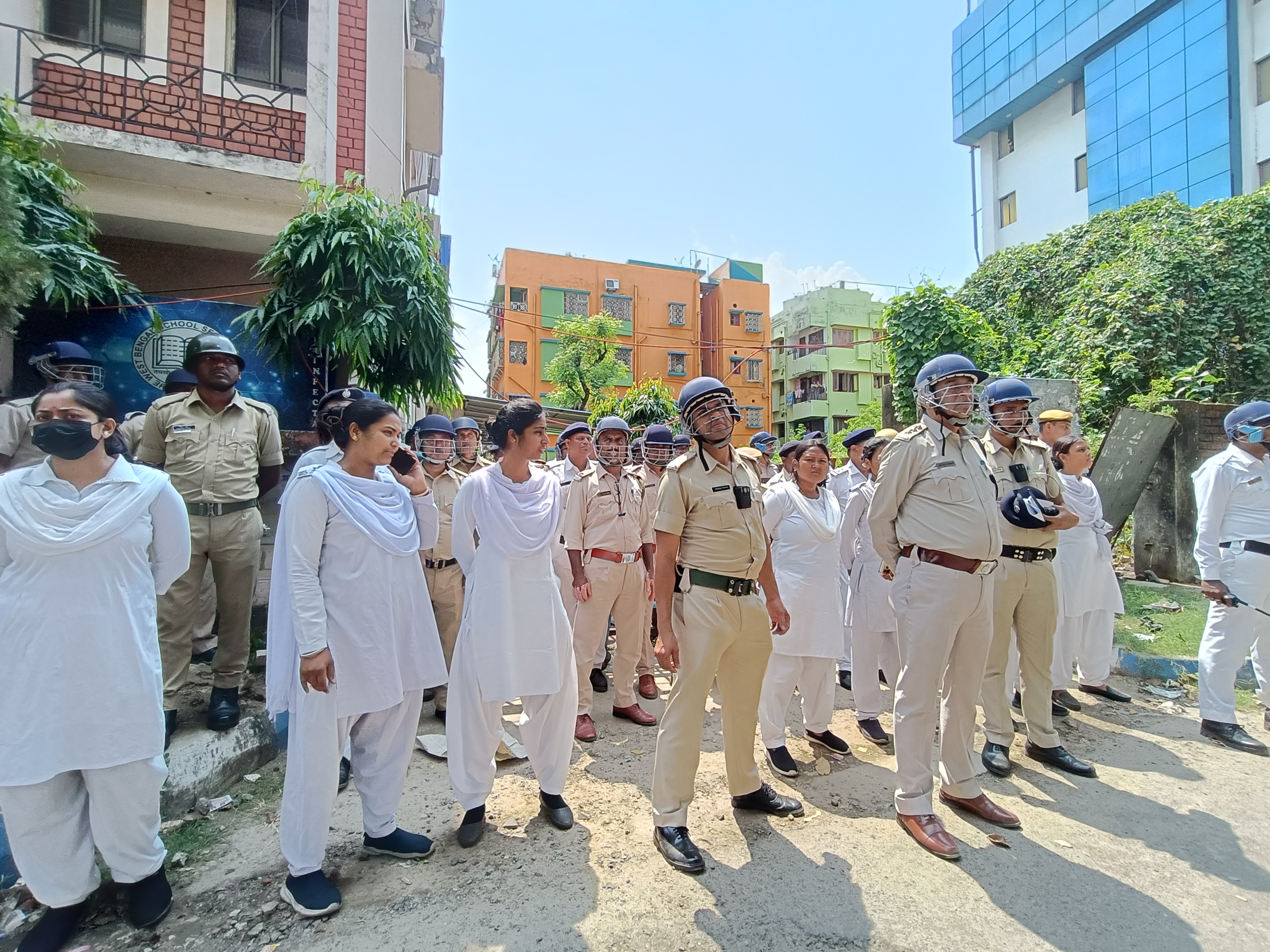 jobless-teachers-protest-in-kolkata-live-updates