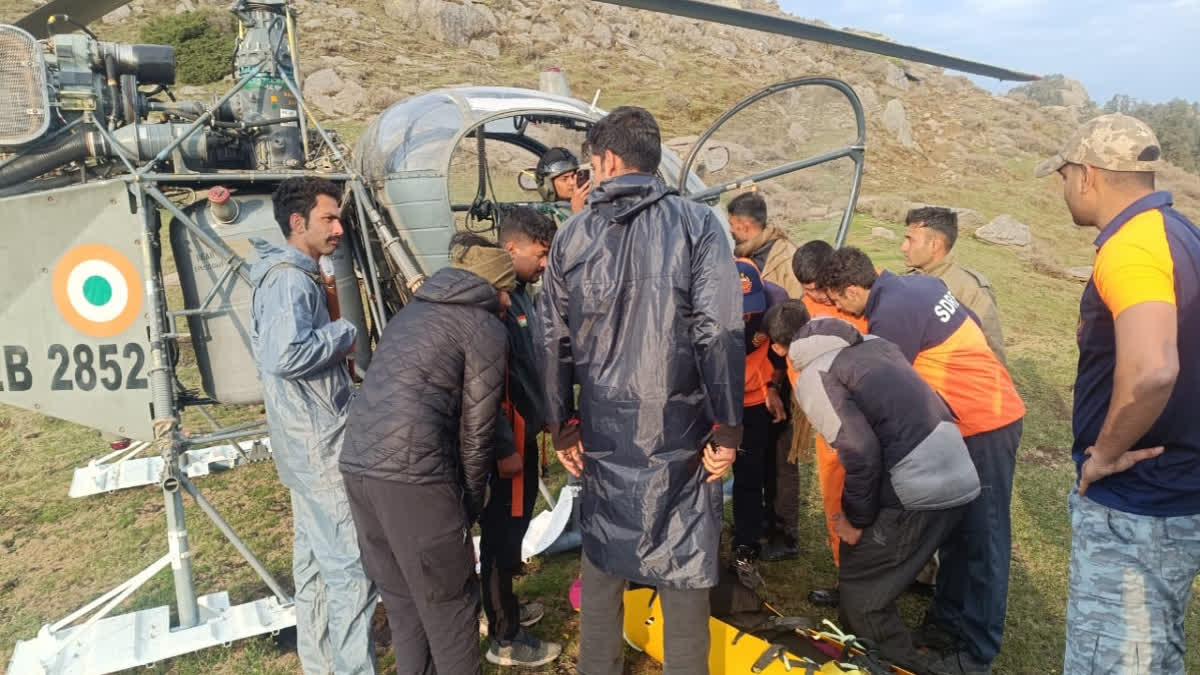 Two American tourists of Indian origin have been rescued from Churdhar in the Sirmaur district. The local administration received the information that two women were stranded.