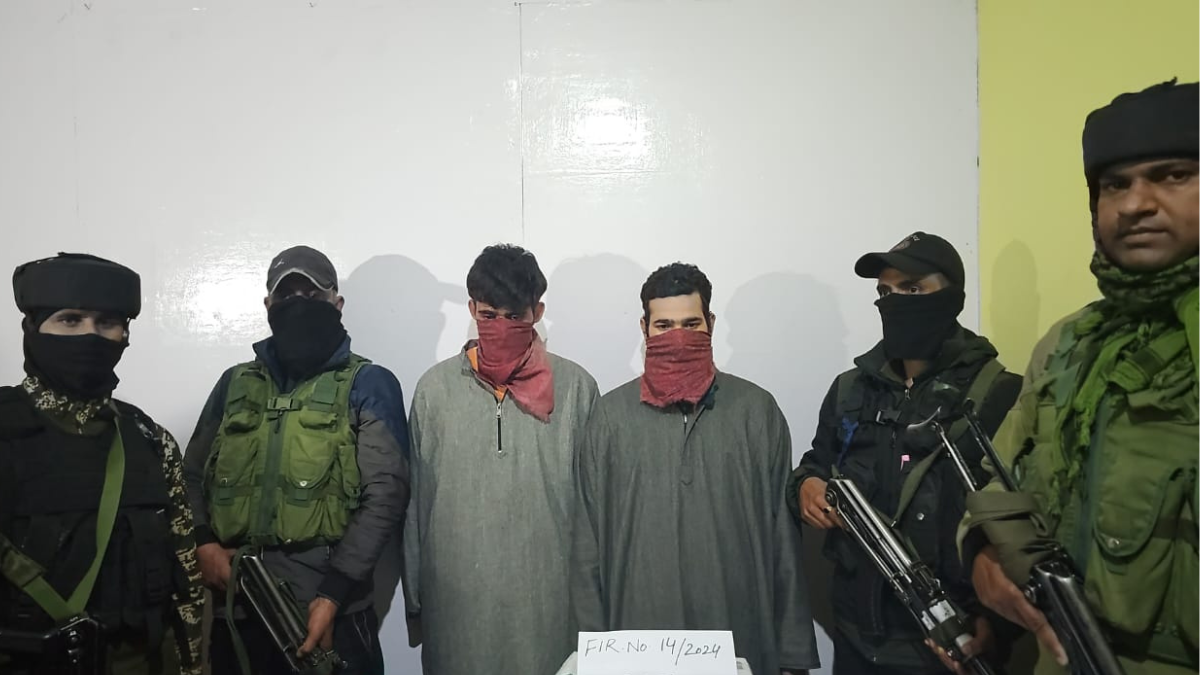 Jammu and Kashmir Police caught 2 terrorists in Shopian