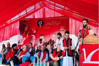 Aga Ruhullah (R), NC canidate for Srinagar Lok Sabha seat during a rally in Kashmir