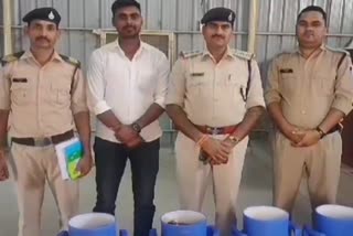 GWALIOR MILKMAN ARREST WITH LIQUOR