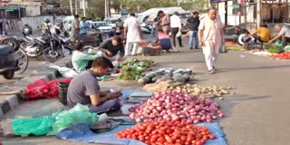 After the ceasefire between India and Pakistan, the situation in the border towns became normal.