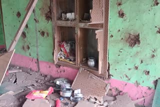 Jammu Kashmir Police Refrains Residents From Returning Till Shell Clearance in villages at LoC