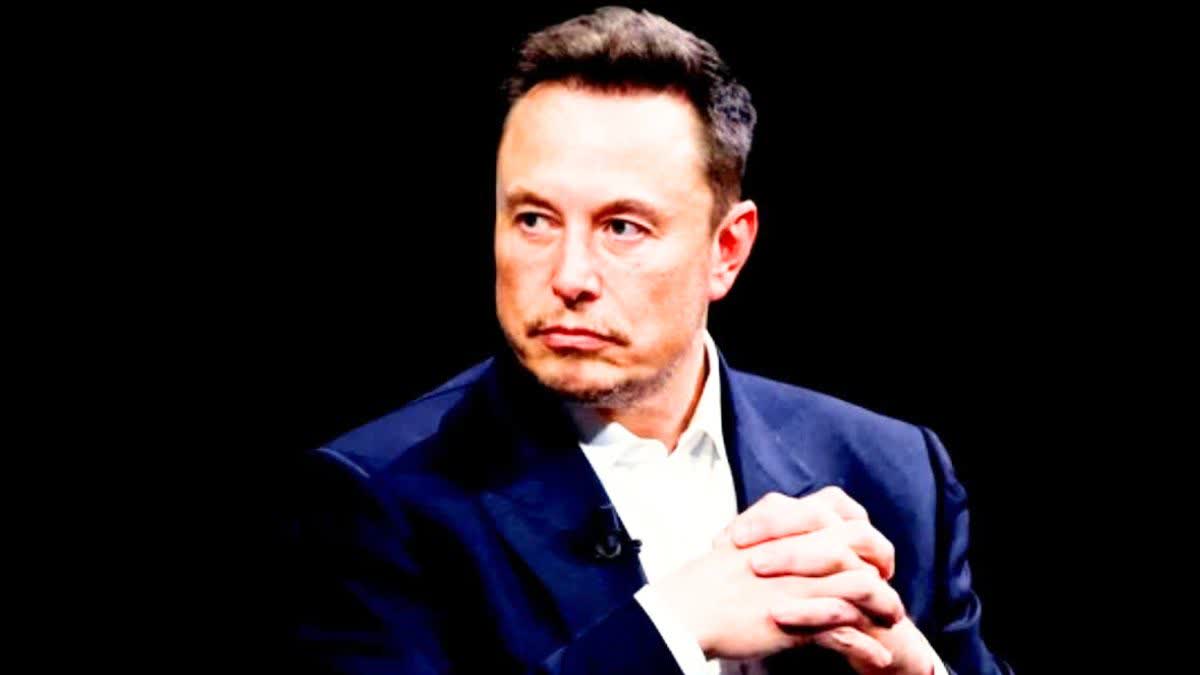 Elon Musk Threatens To Apple