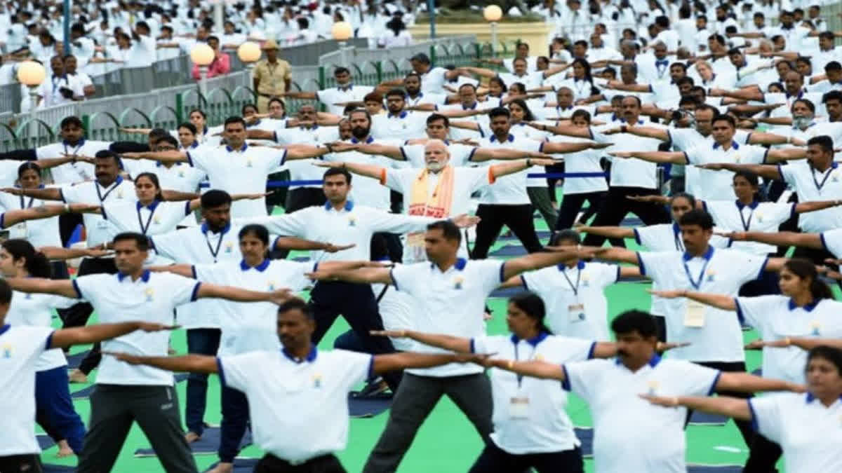 yoga-day-celebrates-timeless-practice-of-oneness-harmony-pm-modi