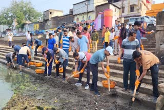 HARDA OFFICIALS CLEANED THE RIVER