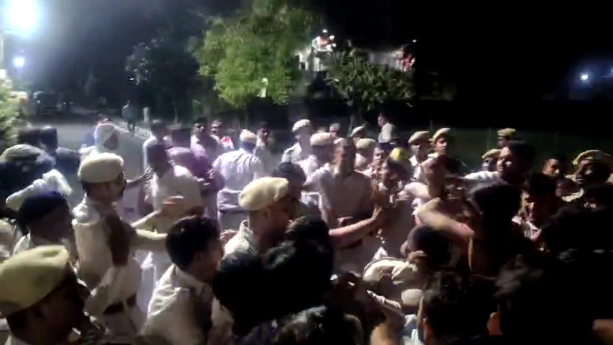 Lathicharge On Students In Hisar
