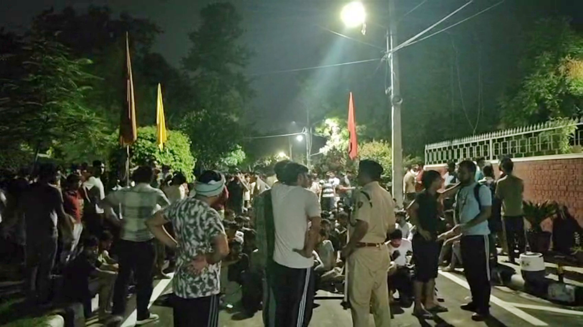 Lathicharge On Students In Hisar