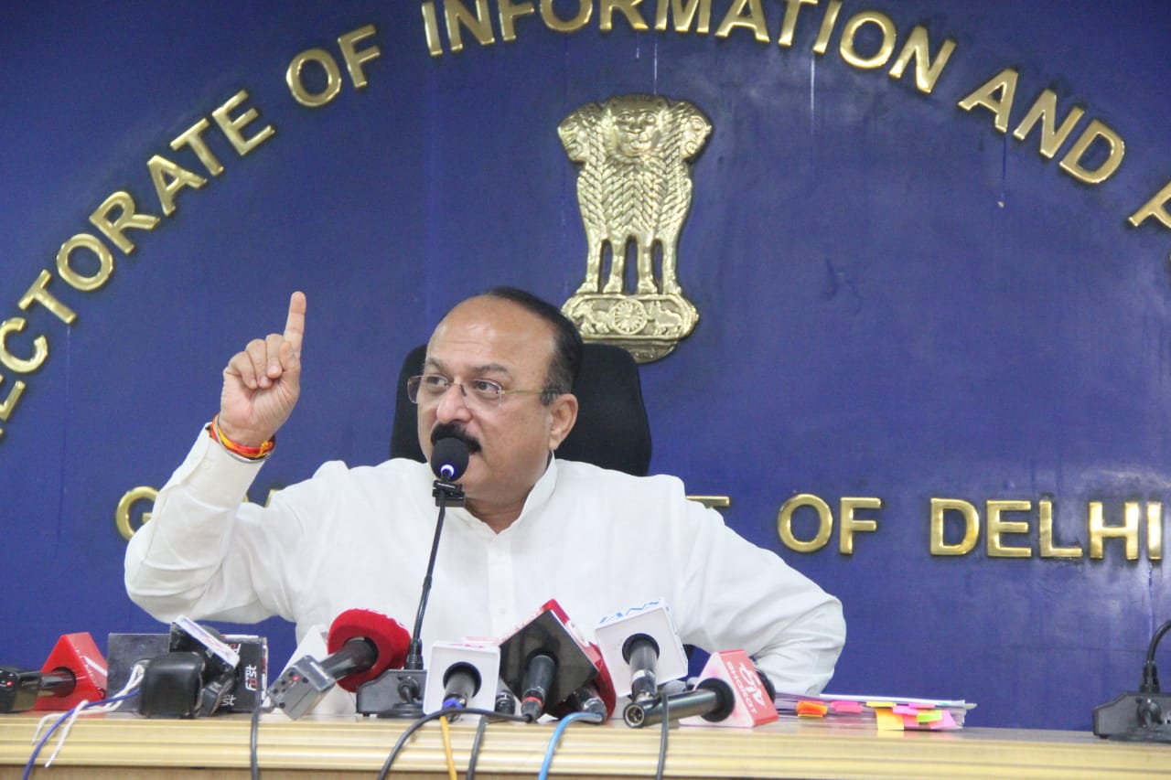 दिल्ली के शिक्षा मंत्री ने भी बंद किए जाने की बात से इनकार नहीं किया है.