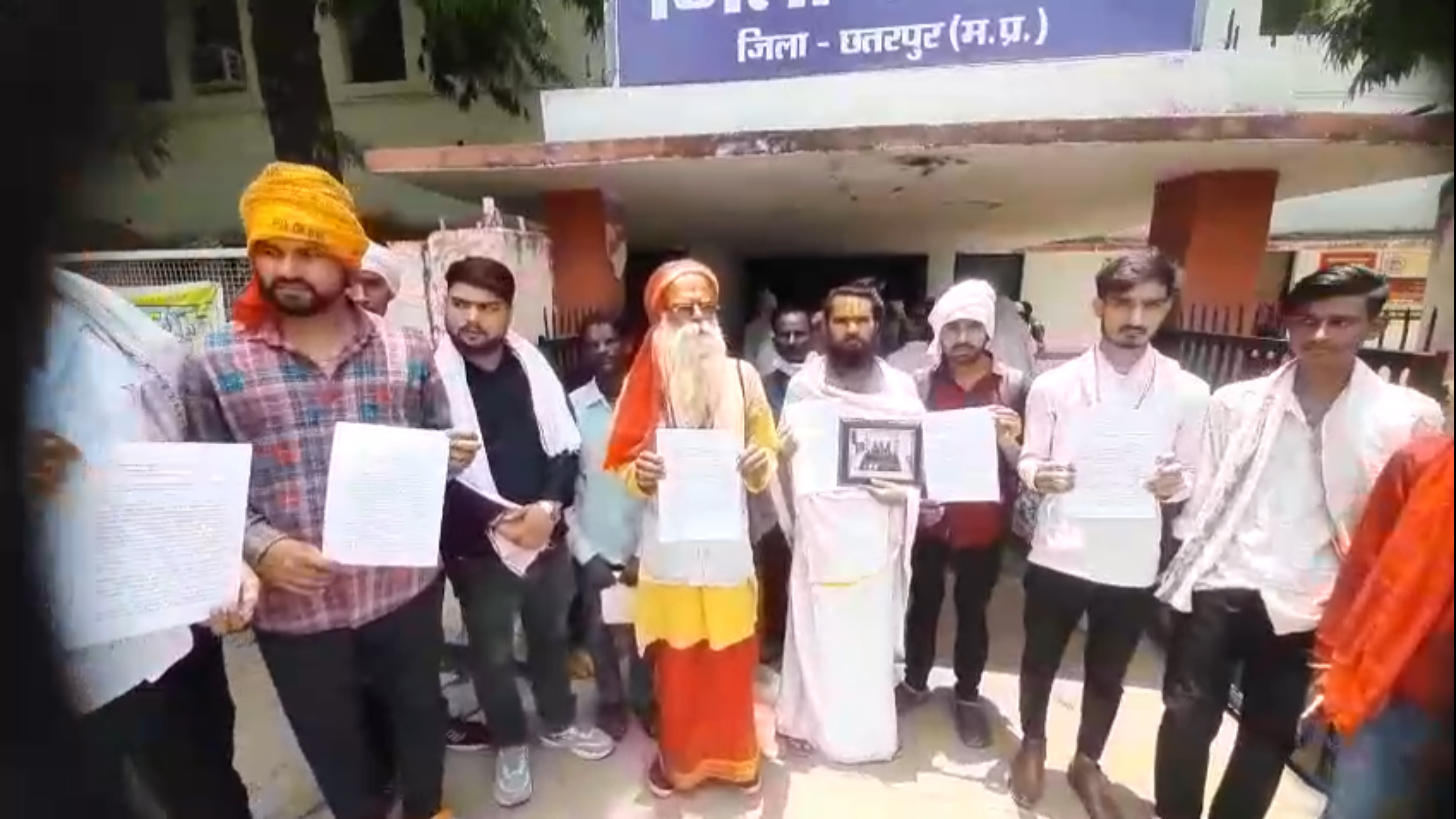 Mahant warned religious conversion