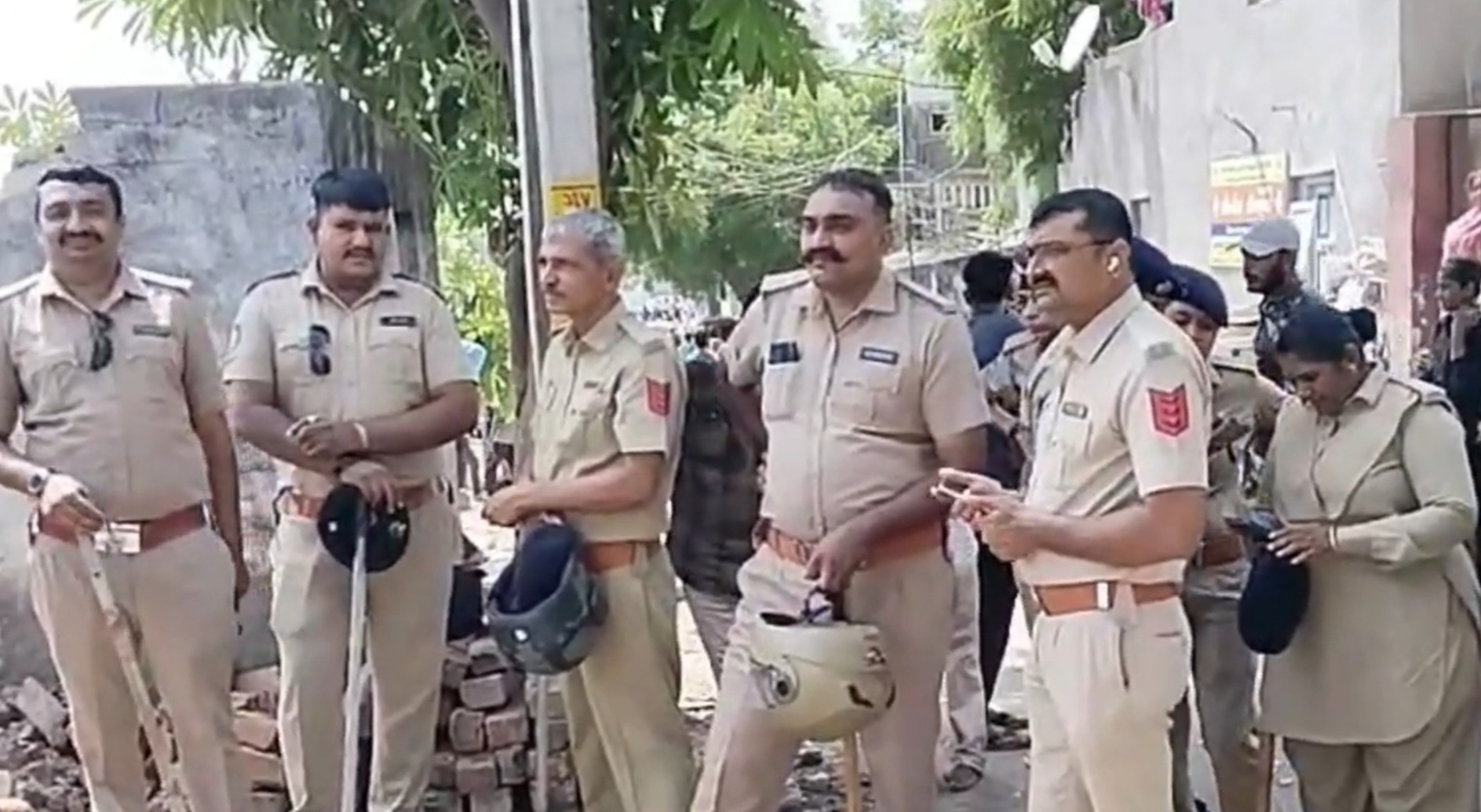 મહાનગરપાલિકાનો રિવરફ્રન્ટ બનવાનો પ્લાન છે