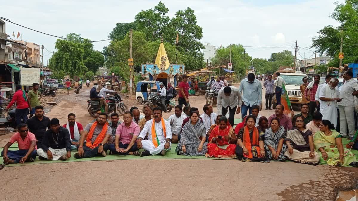 Dhamtari Road Accident