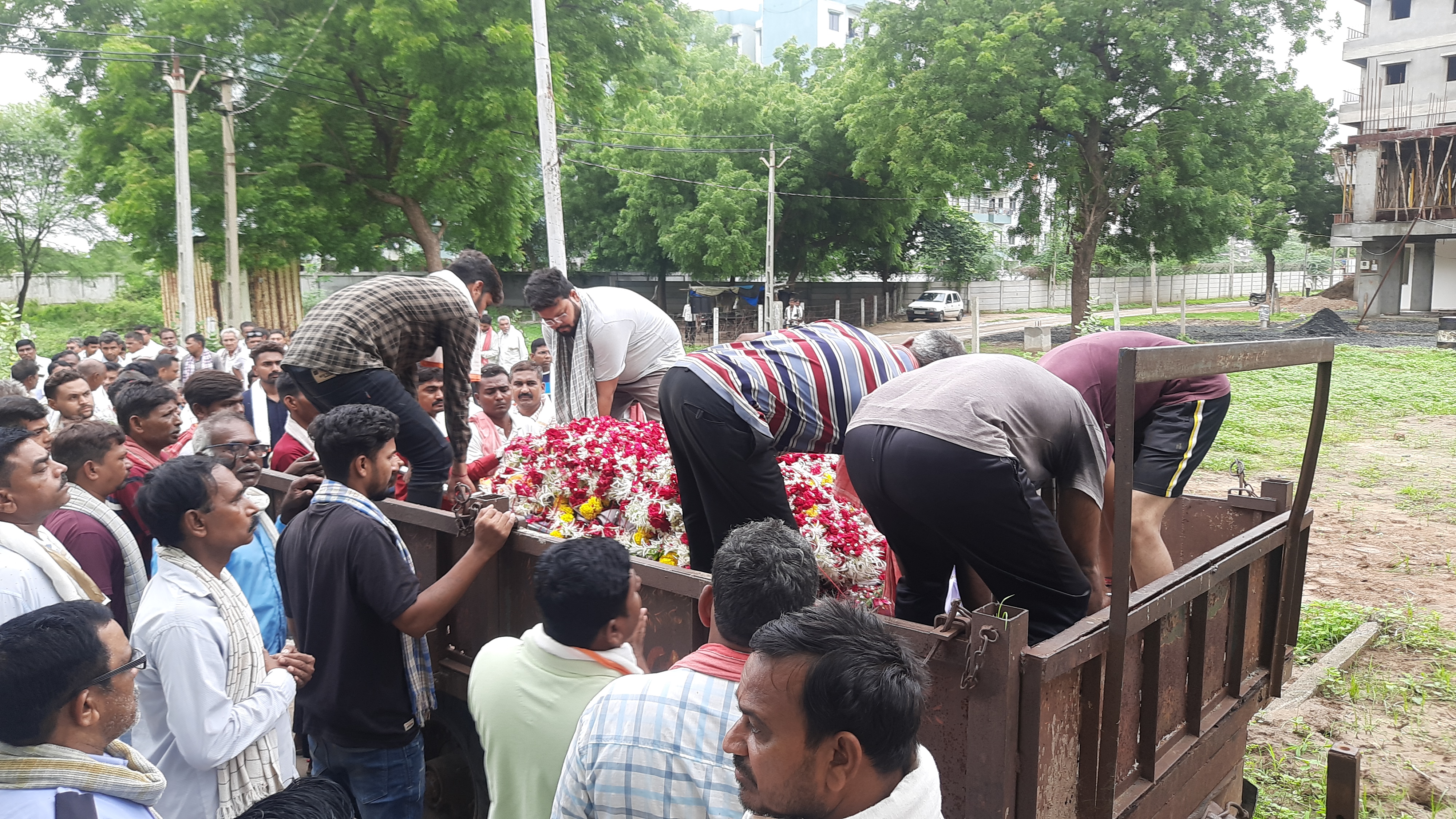 સ્માર્ટ સિટીમાં સમાયવેલ વેમાલી ગામના લોકોને હાલાકી ભોગવવાનો વારો આવ્યો