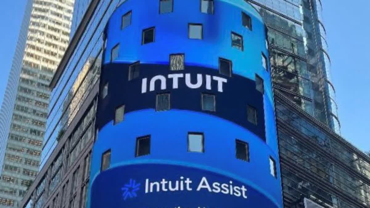 Intuit to Layoff 1800 employees due to strategic shift toward artificial intelligence