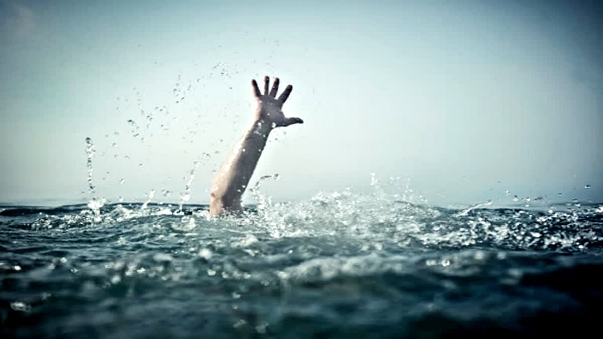 Children drowned in River