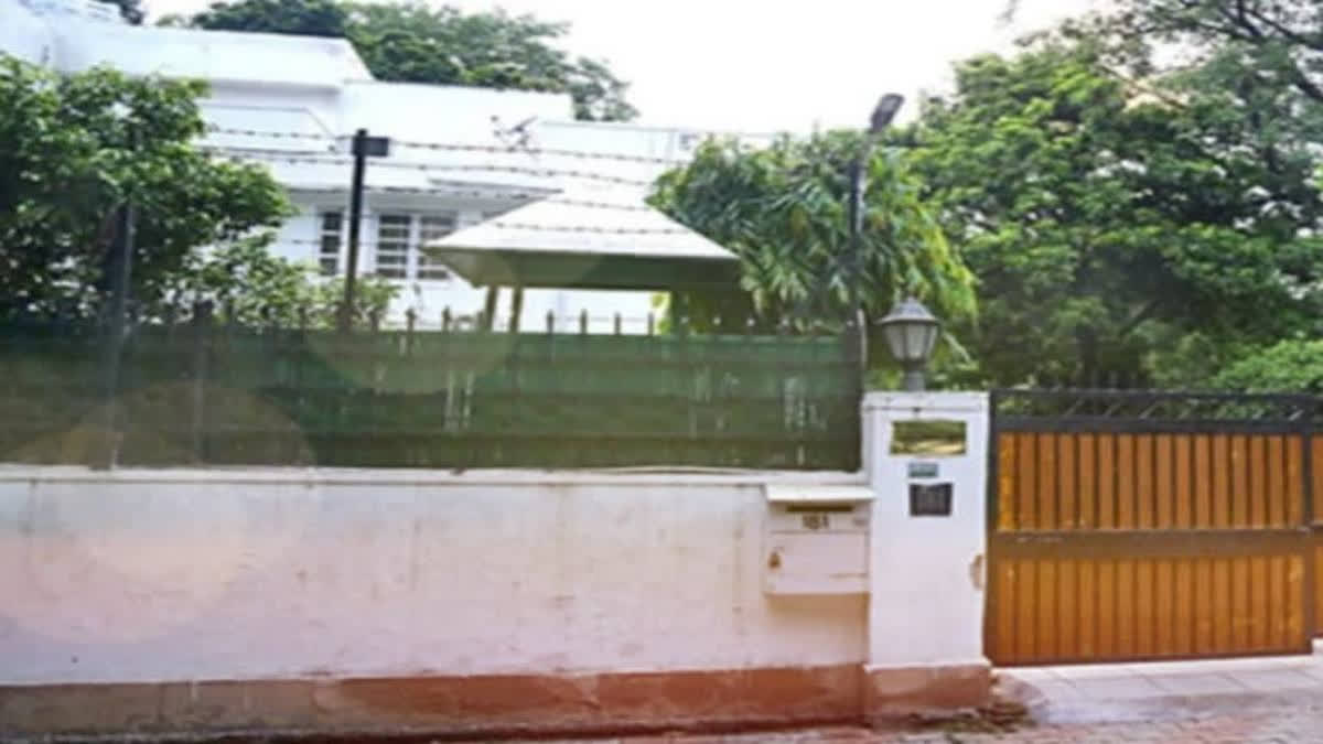 Following the expiry of the one-month timeline to vacate their accommodations, several MPs and a few former ministers requested the Directorate of the Estate (DoE) and Lok Sabha House Committee for some more time to vacate their bungalows in Lutyens’ Delhi.