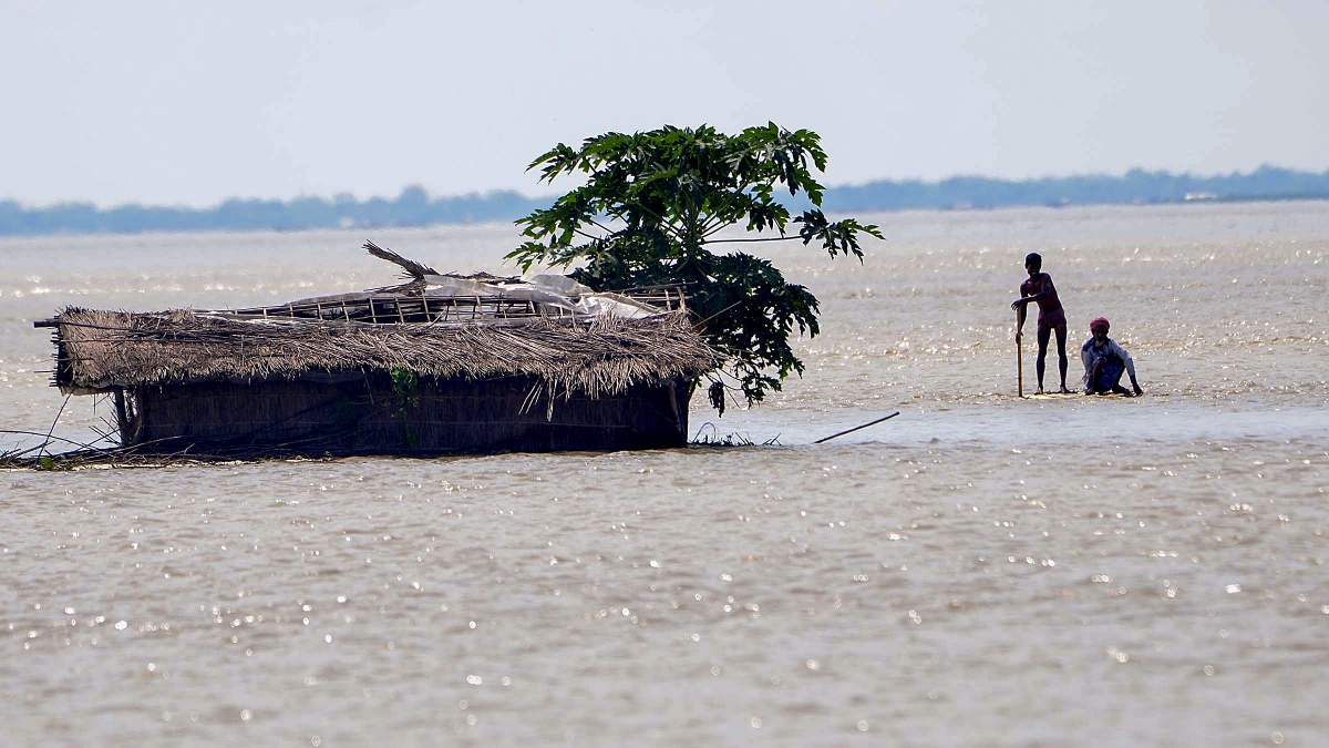 Flood wreaks havoc in Assam