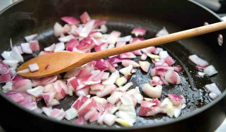 Tips to Reduce Excess Salt In Curry
