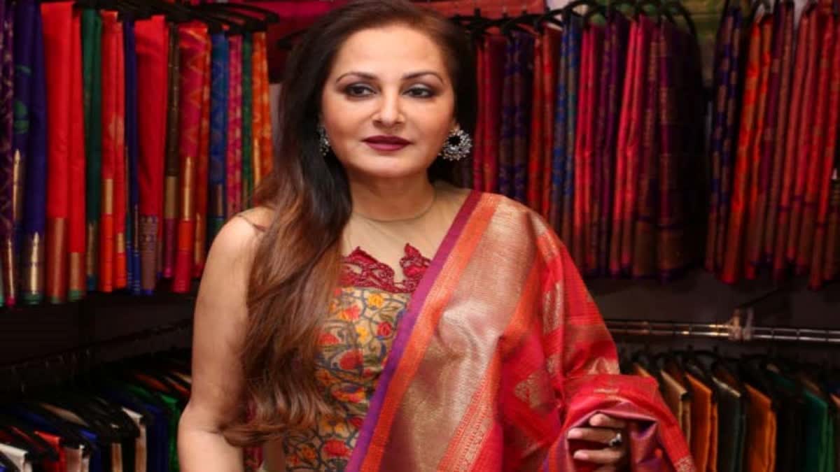 ACTRESS JAYAPRADA JAIL  ACTRESS JAYAPRADA SENTENCED TO 6 MONTHS IN JAIL  ACTRESS JAYAPRADA news  ಖ್ಯಾತ ನಟಿ ಜಯಪ್ರದಾಗೆ 6 ತಿಂಗಳ ಶಿಕ್ಷೆ  ಜಯಪ್ರದಾಗೆ 6 ತಿಂಗಳ ಶಿಕ್ಷೆ ವಿಧಿಸಿದ ನ್ಯಾಯಾಲಯ  ನಟಿ ಹಾಗೂ ಸಂಸದೆ ಜಯಪ್ರದಾ  6 ತಿಂಗಳ ಜೈಲು ಶಿಕ್ಷೆ ವಿಧಿಸಿ ಆದೇಶ  ಚೆನ್ನೈ ಎಗ್ಮೋರ್ ನ್ಯಾಯಾಲಯ  ಜಯಪ್ರದಾ ಅವರಿಗೆ 6 ತಿಂಗಳ ಜೈಲು ಶಿಕ್ಷೆ  ಜಯಪ್ರದಾ ನಡೆಸುತ್ತಿದ್ದ ಚಿತ್ರಮಂದಿರ  ಇಎಸ್‌ಐ ಹಣ ಪಾವತಿಸಿಲ್ಲ ಎಂದು ಕಾರ್ಮಿಕರು  ರಾಜ್ಯ ವಿಮಾ ನಿಗಮಕ್ಕೆ ದೂರು