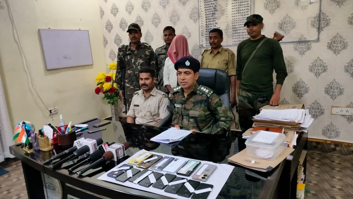 Cyber fraud arrested in Giridih mobiles including 8 Apple phones recovered