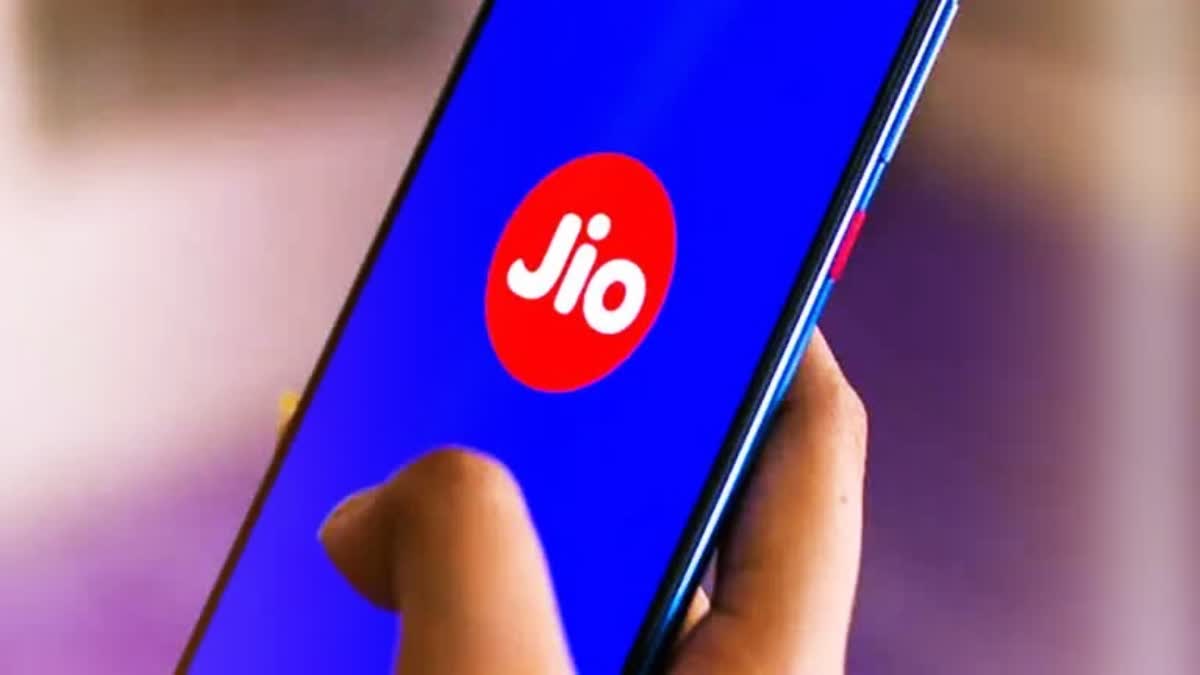 Reliance Jio Independence Day 2023 offer on Rs 2999 plan