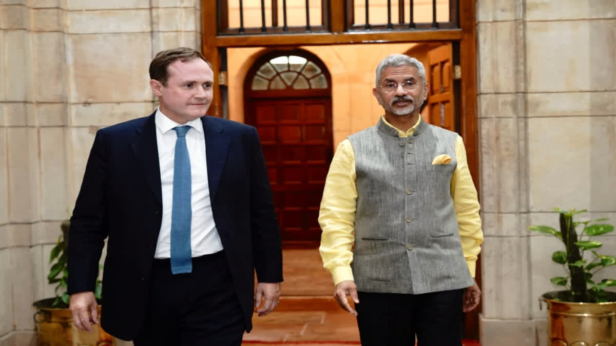 Tom Tugendhat, UK Security Minister (left) with External Affairs Minister S Jaishankar