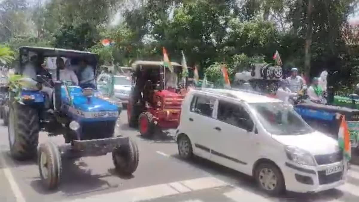 Kisan Union took out tractor tricolor march