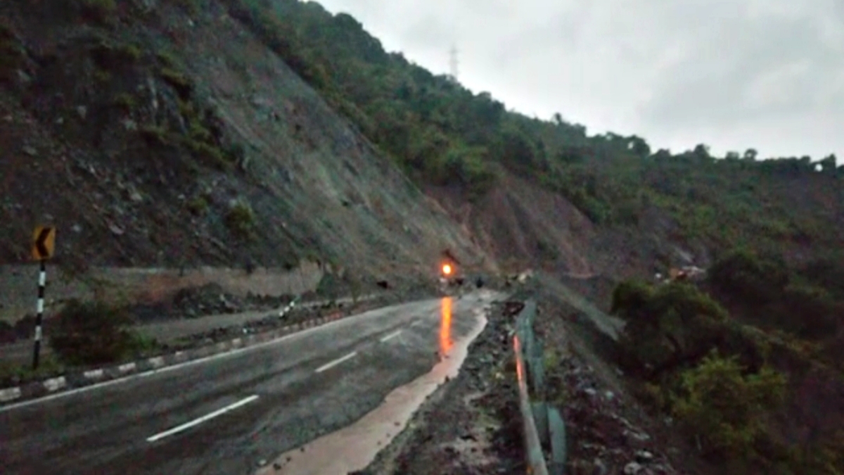 Landslide in Solan.