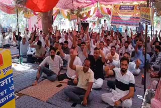 clerks protest in fatehabad